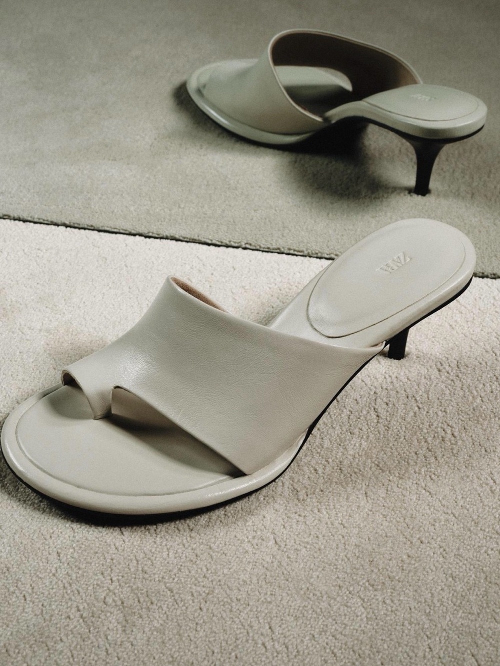 Zara limited edition white Open-Toe Slip-On Kitten Heel Sandals
